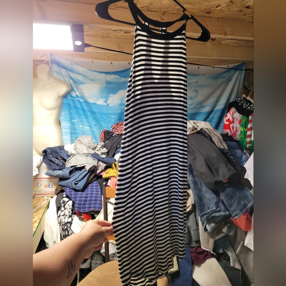 Vans Dresses & Skirts - Vans Skater Dress Black & White Striped Midi Length Women's Size Medium